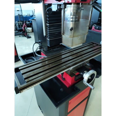 SX2.7台式钻铣床(展示机）